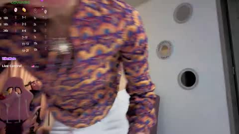 Snapshot of ecchi_sixxx chatting on 11.29.25 Colette online show from 11.29.25