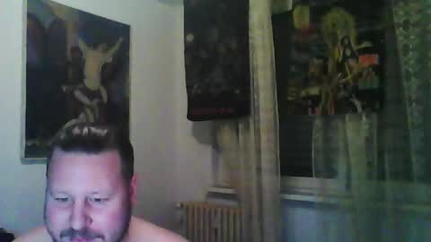 Snapshot of eda666 chatting on 03.10.25 Edward online show from 03.10.25