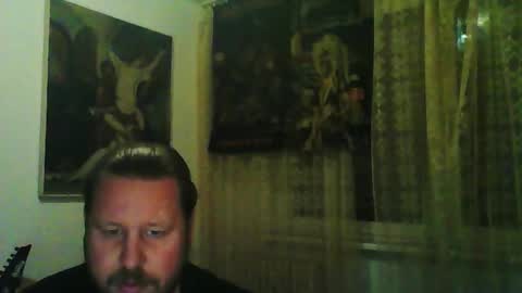 Snapshot of eda666 chatting on 11.03.25 Edward online show from 11.03.25