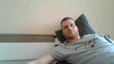 edd402901 online show from 04.04.26