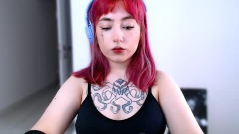 fickle demon made of clumps of matter online show from 04.01.26