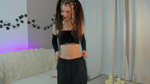 Snapshot of edithgalpin chatting on 01.15.25 Lisa online show from 01.15.25