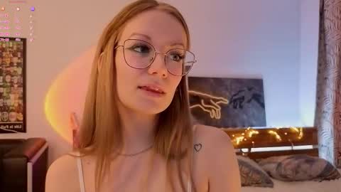 Snapshot of edlin_gail chatting on 10.24.25 Edlin Gali online show from 10.24.25