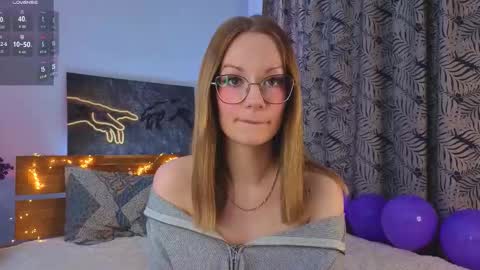 Snapshot of edlin_gail chatting on 11.17.25 Edlin Gali online show from 11.17.25