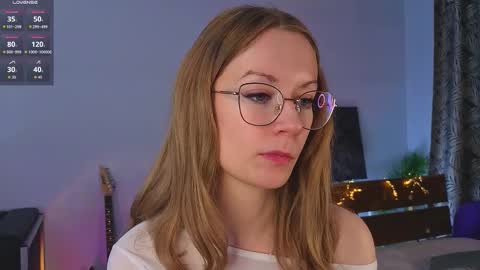 Snapshot of edlin_gail chatting on 11.27.25 Edlin Gali online show from 11.27.25