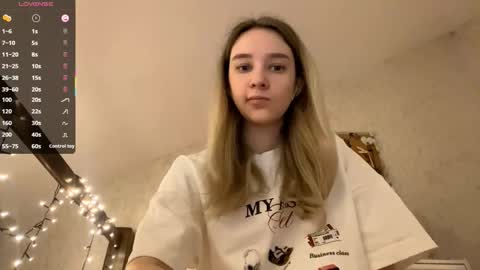 Snapshot of edlinhazleton chatting on 10.01.25 Dana online show from 10.01.25