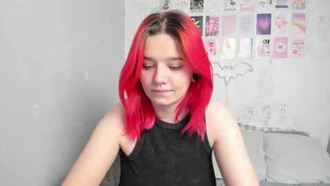 Snapshot of edna_dana chatting on 01.27.25 Edna online show from 01.27.25