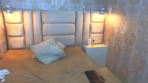 EdnaJarath online show from 02.10.25