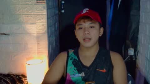 Snapshot of edrianburca052 chatting on 10.19.25 urasian chub online show from 10.19.25