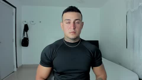 Snapshot of eduar_wild chatting on 06.23.26 Eduar Wild online show from 06.23.26