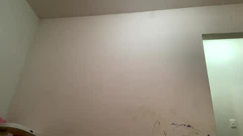 Snapshot of edusex96 chatting on 09.28.25 edusex96 online show from 09.28.25