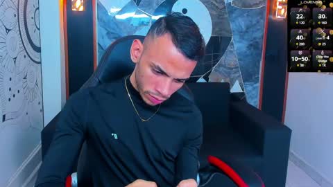 Snapshot of edward_24_ chatting on 03.08.25 Edward Colleman online show from 03.08.25