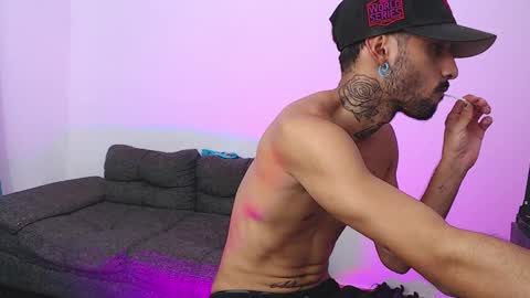 edward_johnsonn online show from 09.30.25