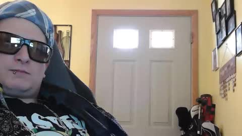 edwardaims_2please online show from 12.04.25