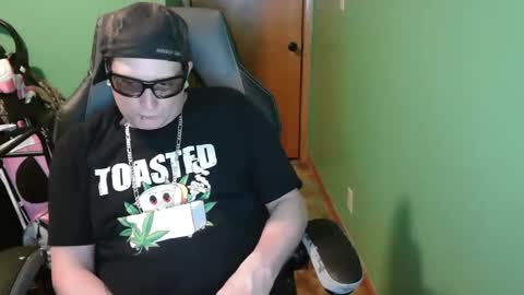 edwardaims_2please online show from 04.19.26