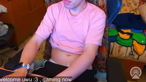 Snapshot of edwarh_01 chatting on 02.26.26 Alex online show from 02.26.26