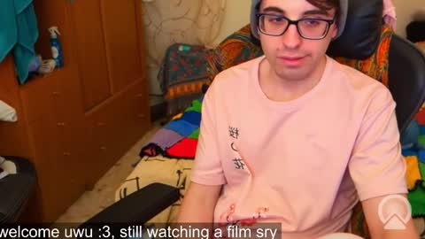 Snapshot of edwarh_01 chatting on 02.27.26 Alex online show from 02.27.26