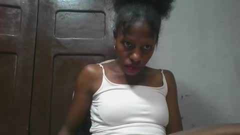 edwige770943 online show from 05.17.26
