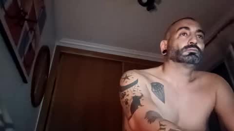 eemmee708927 online show from 11.18.25