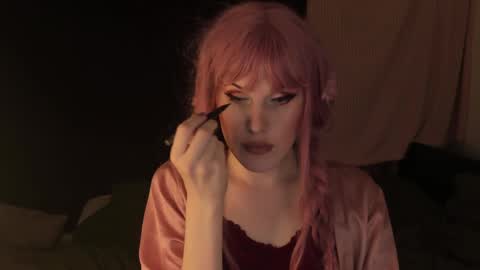 Effie Mur online show from 01.17.25