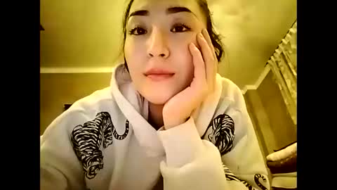 Effy online show from 12.11.24