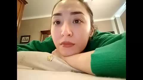 Effy online show from 12.15.24