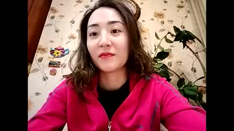 Effy online show from 12.18.24