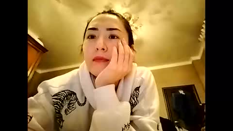 Effy online show from 01.08.25