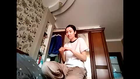 Effy online show from 09.17.25