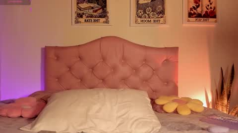 Snapshot of effy_cb chatting on 01.11.26 effy online show from 01.11.26