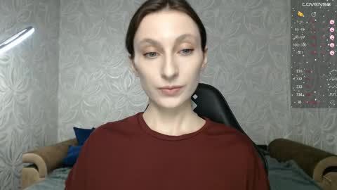 Snapshot of effy_gray chatting on 04.27.26 Anna online show from 04.27.26