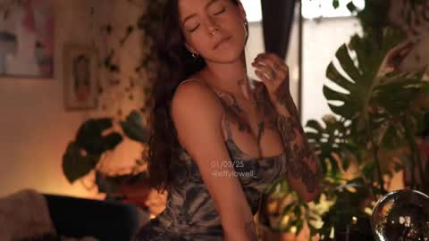 Effy online show from 03.01.25