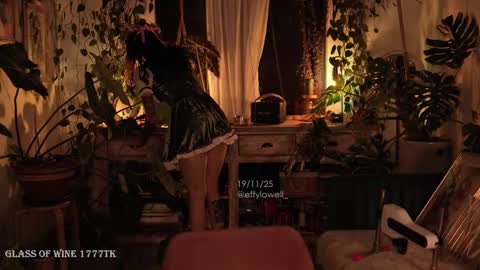 Effy online show from 11.20.25