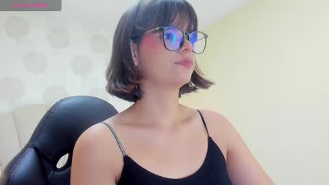  E F F Y  online show from 12.06.24