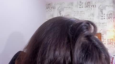  E F F Y  online show from 01.10.25