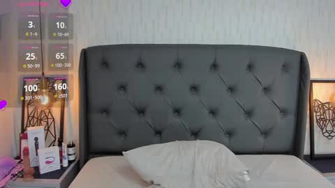  E F F Y  online show from 02.12.25