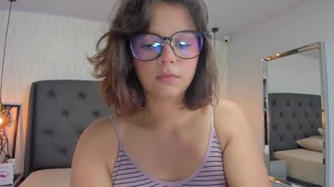  E F F Y  online show from 02.24.25