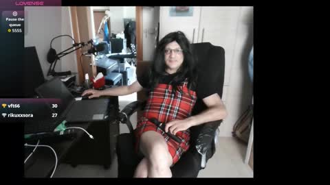 efi_crossou online show from 09.12.25