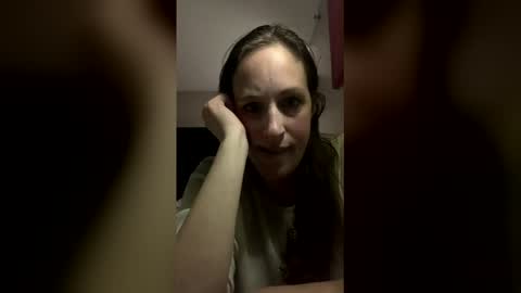 Snapshot of egenovese18 chatting on 02.21.26 egenovese18 online show from 02.21.26