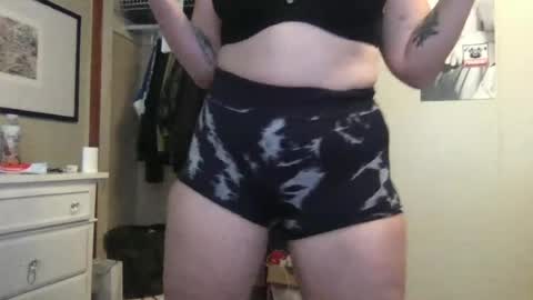 eggnog_and_booty online show from 06.30.26