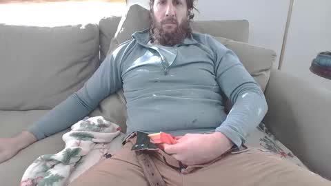 Snapshot of eggplantout chatting on 02.12.25 Eggplant Out online show from 02.12.25