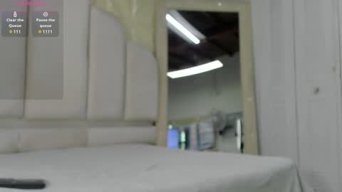 Snapshot of eileenestrada chatting on 01.11.25 Eileen from your heart online show from 01.11.25