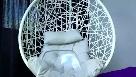 Snapshot of eimy__cute chatting on 11.08.25 eimy__cute online show from 11.08.25