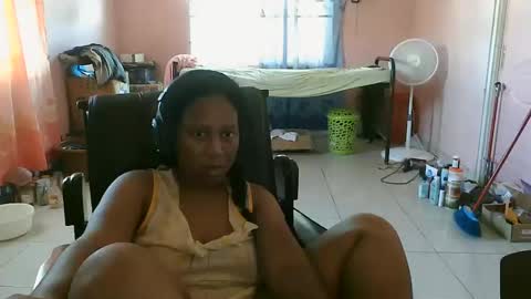 Eirondra Valeen online show from 10.17.25