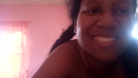 Eirondra Valeen online show from 10.22.25