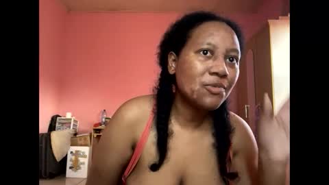 Eirondra Valeen online show from 12.18.25