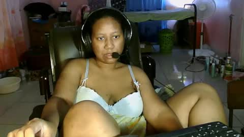 Eirondra Valeen online show from 02.21.26