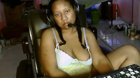 Eirondra Valeen online show from 02.28.26