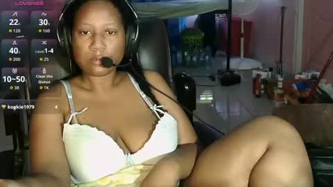 Snapshot of eirondra_valeen chatting on 06.28.26 Eirondra Valeen online show from 06.28.26