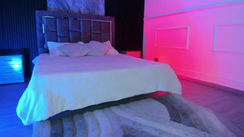 Snapshot of eirynraven chatting on 04.09.26 Eiryn Raven online show from 04.09.26